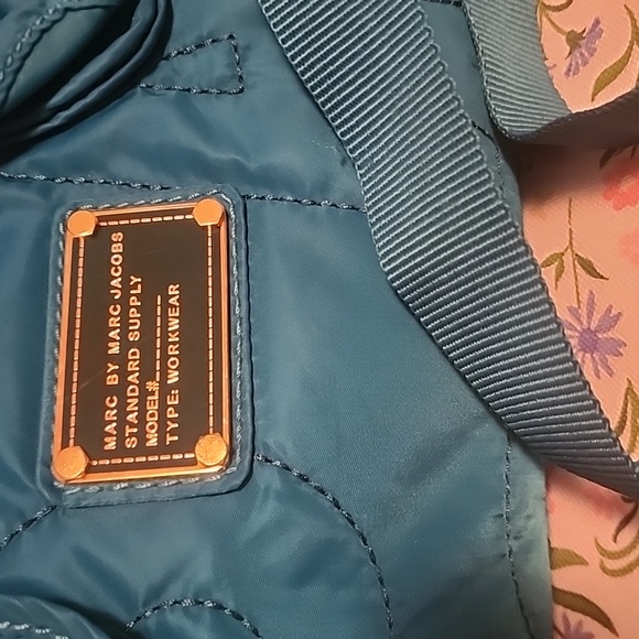 Stylish Teal Marc Jacobs Quilted Designer Women's Bag - Picture 3 of 9